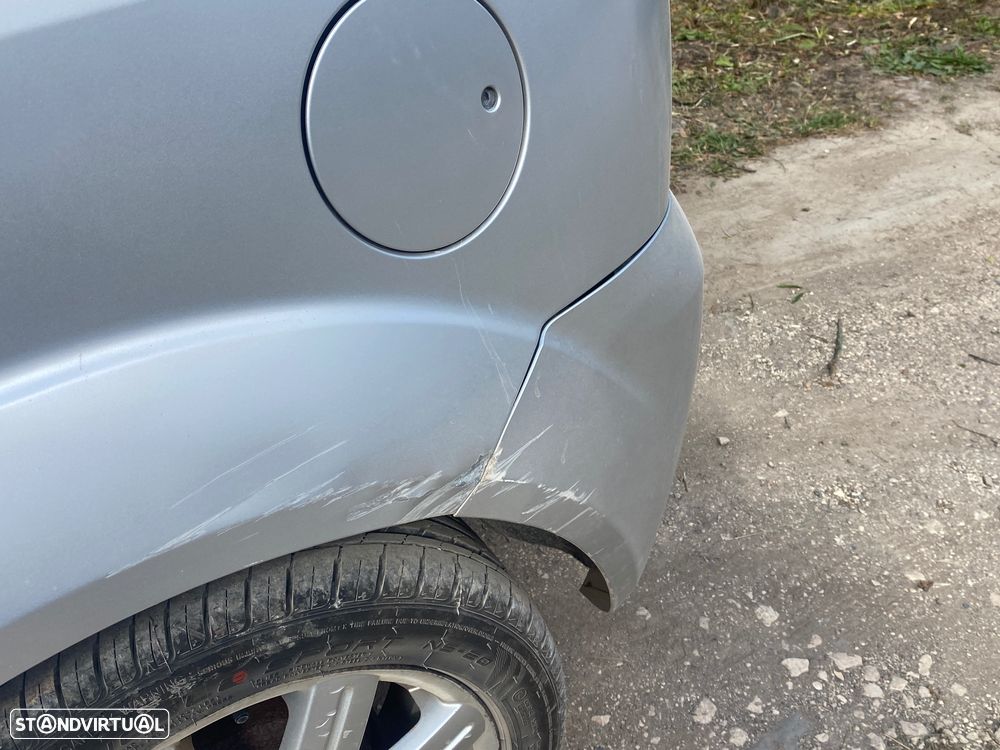 Ford Fiesta 1.25 Ghia - 6