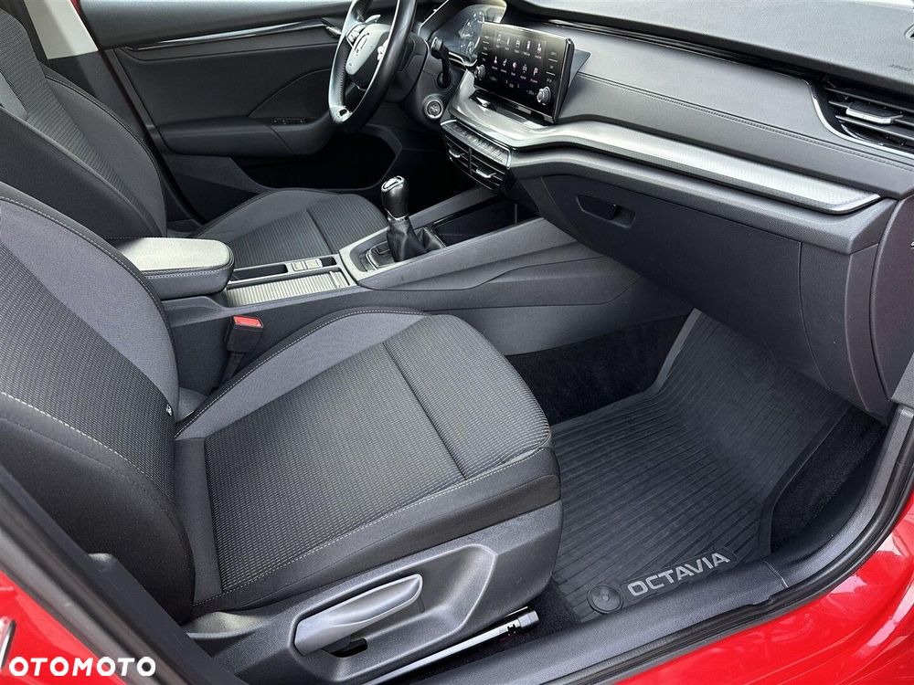 Skoda Octavia 1.5 TSI ACT Ambition - 9