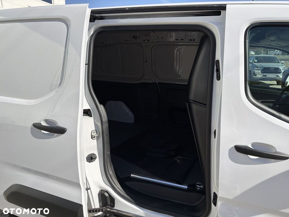 Toyota PROACE CITY - 12