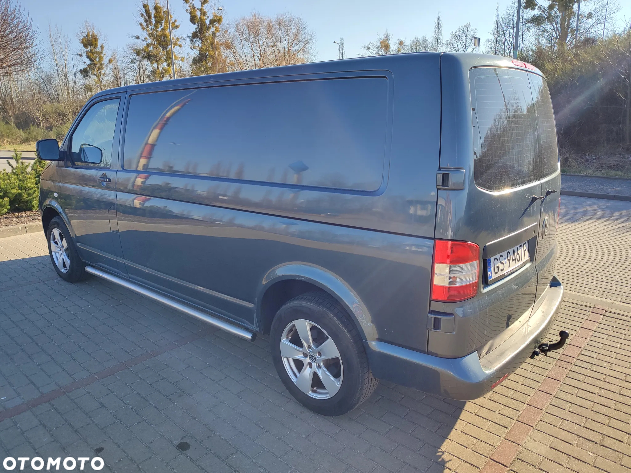 Volkswagen T5 Long L2H1 2.5TDI Klima, Alu, Skrzydełka, Podłokietniki, Po pełnym serwisie - 20