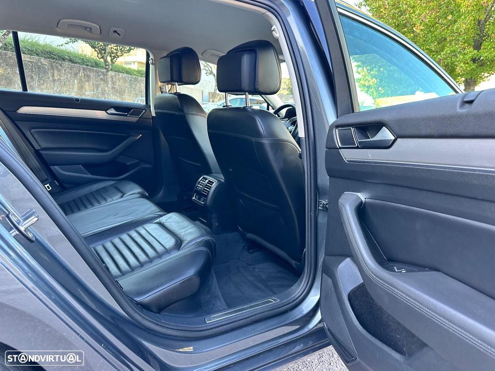 VW Passat Variant 2.0 TDi Highline DSG - 47