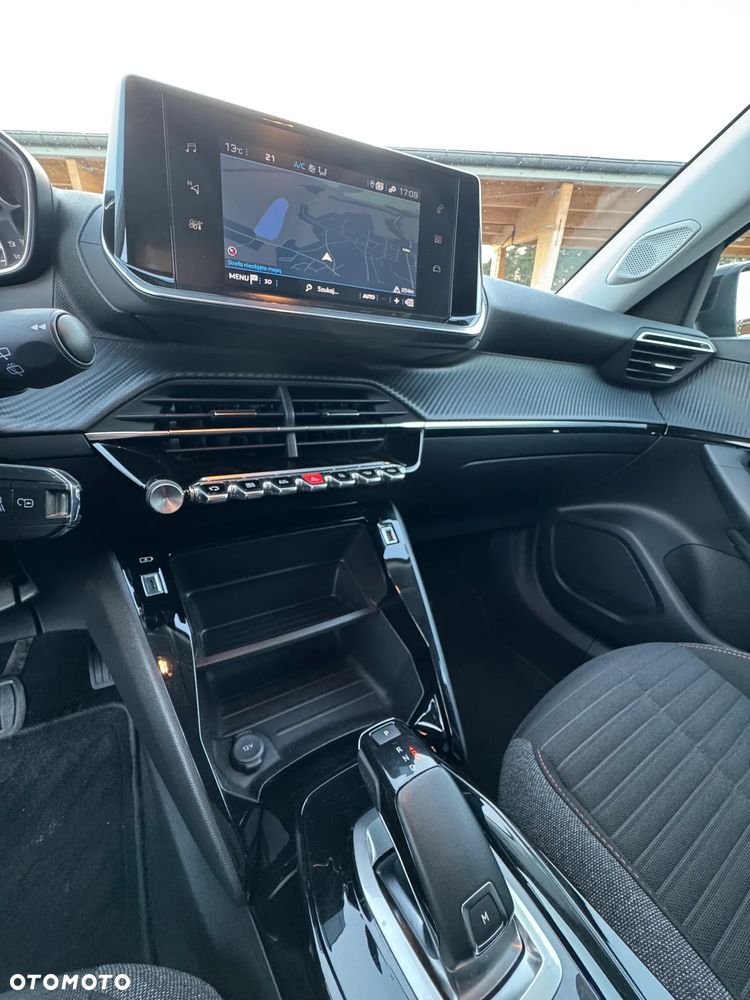 Peugeot 2008 PureTech 130 EAT8 Active - 18