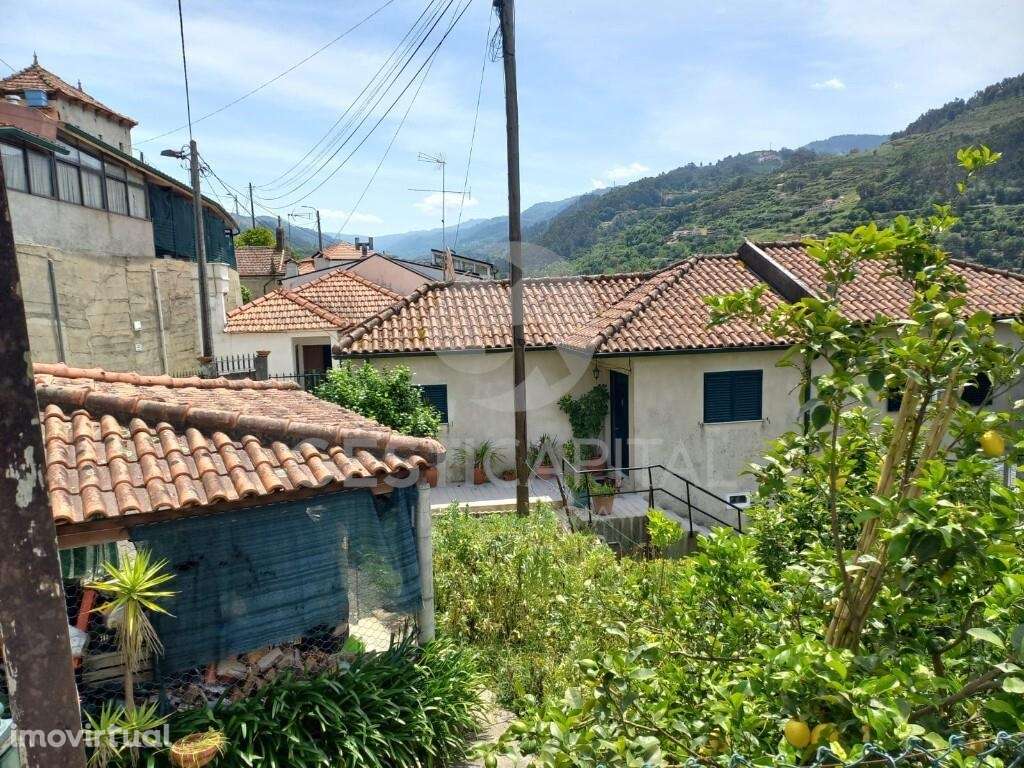 Moradia T3 em Porto Manso, Baião, com vistas deslumbrantes para o Rio - Grande imagem: 3/17