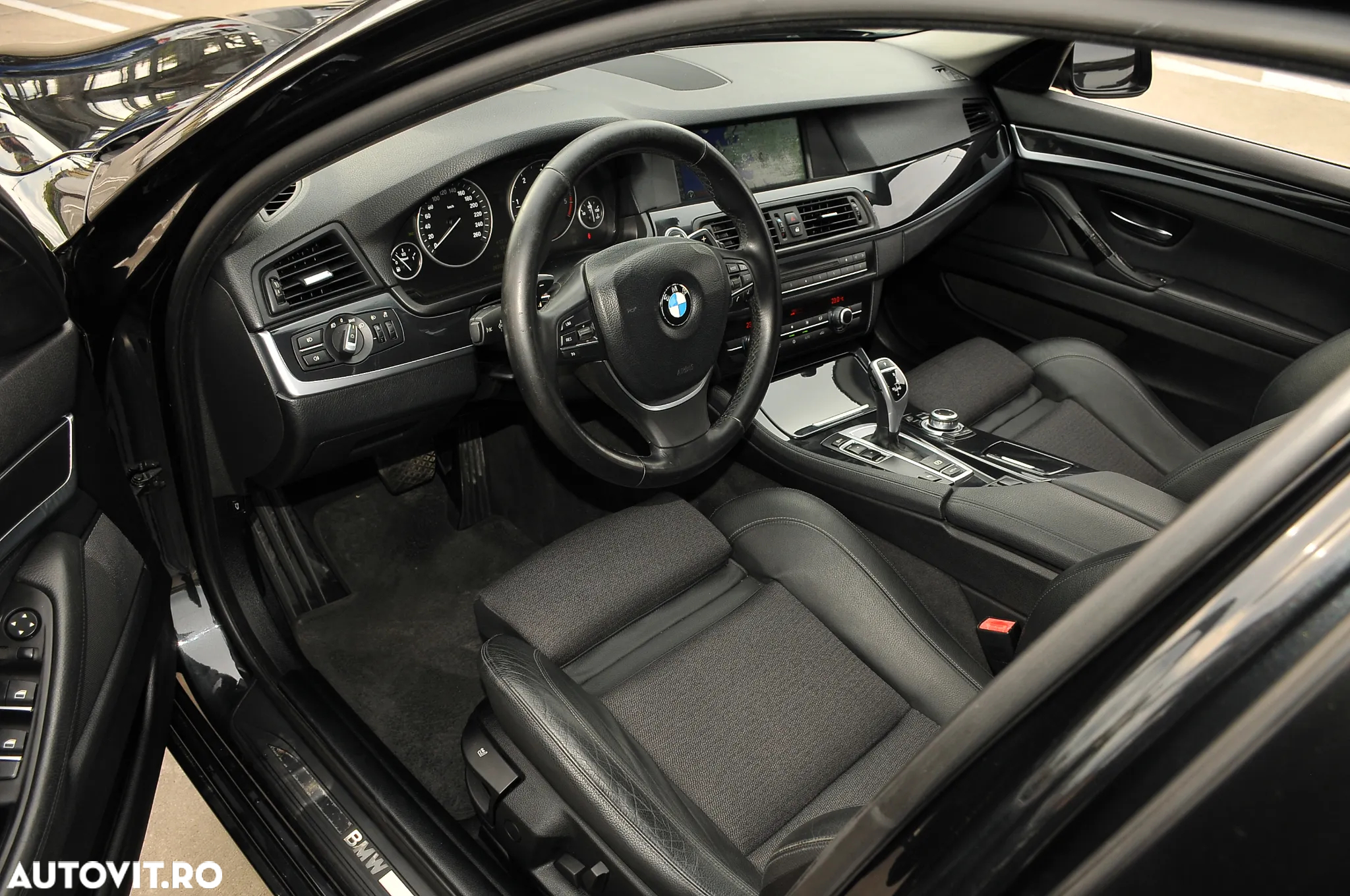 BMW Seria 5 520d Aut. - 17