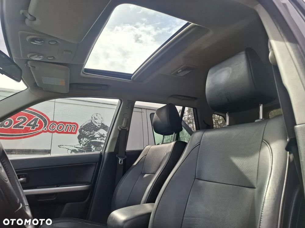 Suzuki Grand Vitara 2.0 - 13