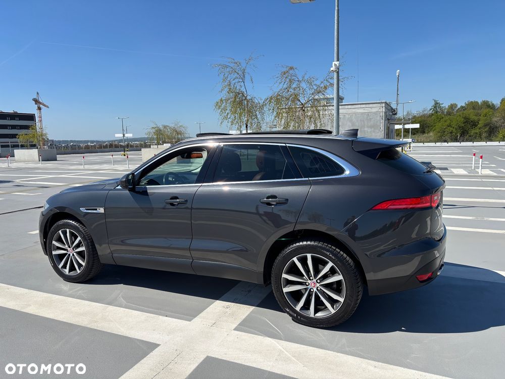 Jaguar F-Pace 2.0 i4D AWD Prestige - 4