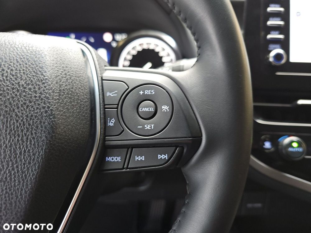 Toyota Camry 2.5 Hybrid Comfort CVT - 22