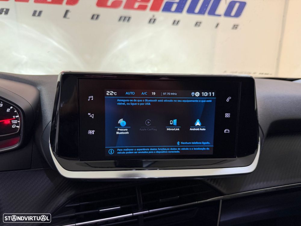 Peugeot 2008 1.2 PureTech Allure Pack - 28