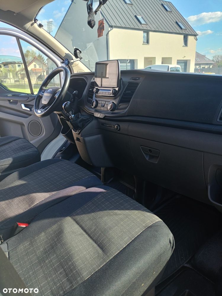 Ford Transit Custom - 8