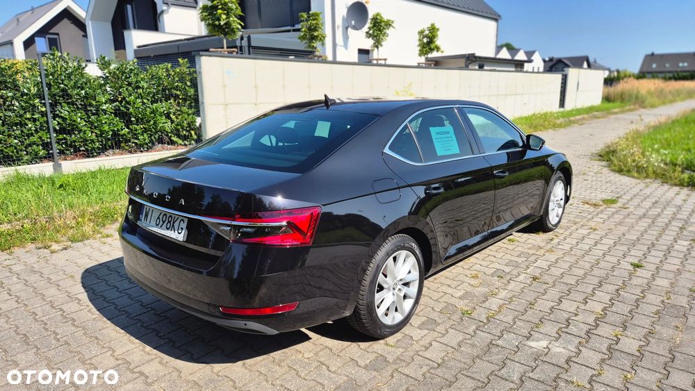 Skoda Superb 2.0 TDI Style DSG - 6