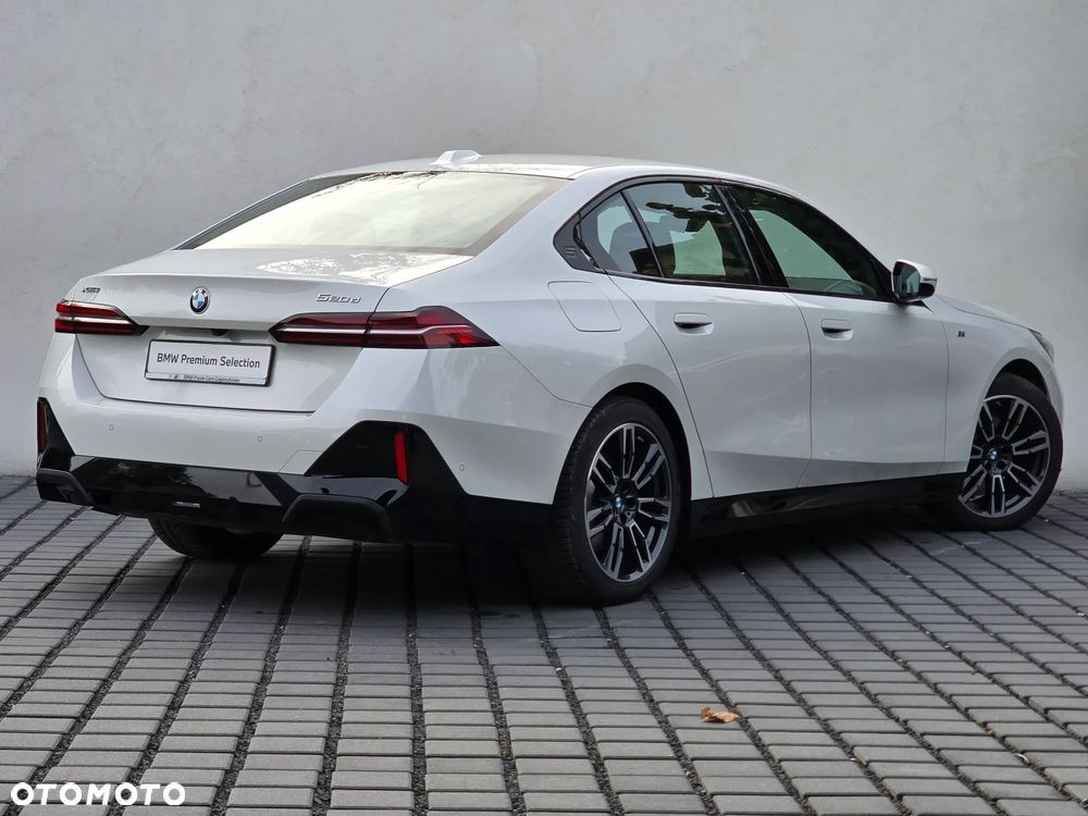 BMW Seria 5 520d xDrive - 4