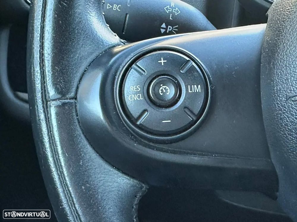 MINI Countryman Cooper SE ALL4 Auto - 30
