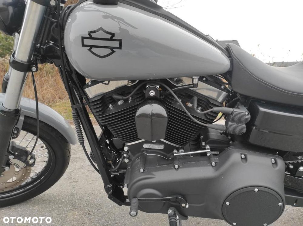 Harley-Davidson Dyna Street Bob - 3