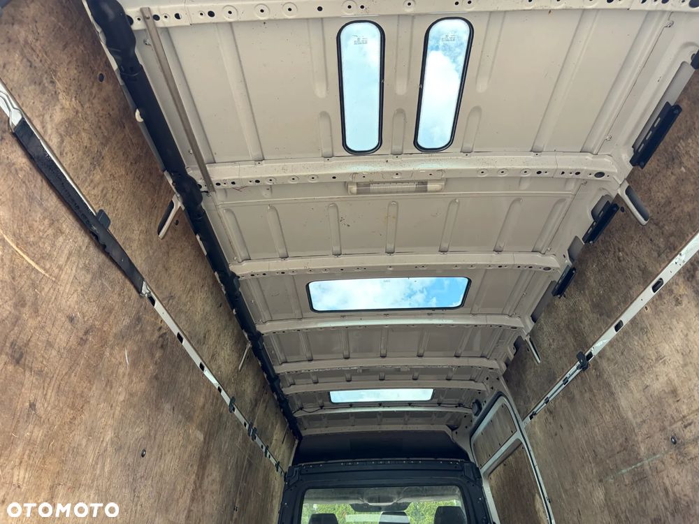 Volkswagen Crafter Maxi - 24