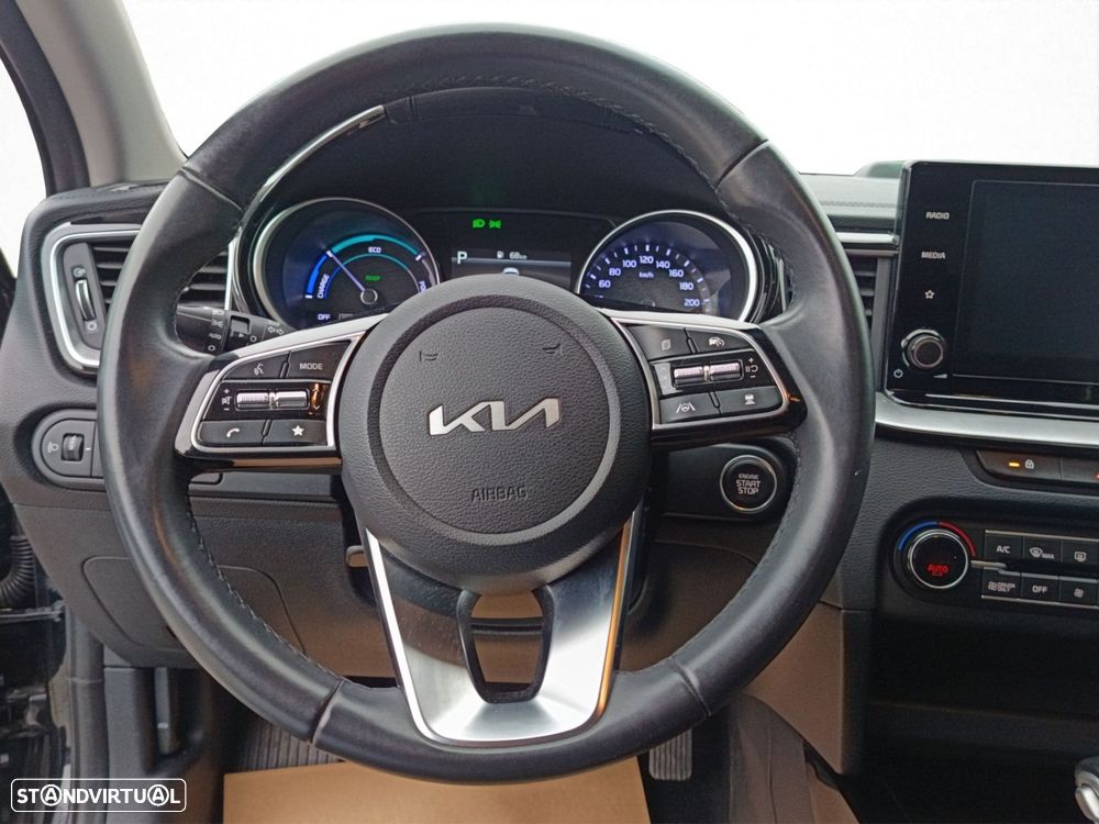 Kia XCeed 1.6 GDi PHEV Drive - 12