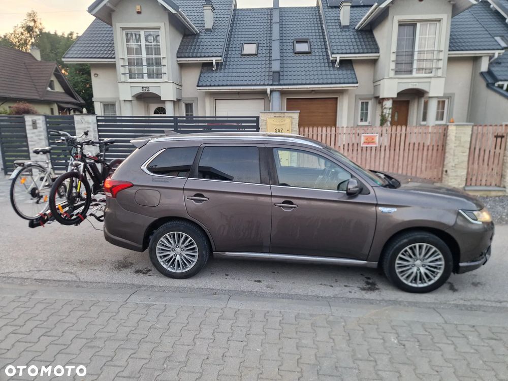 Mitsubishi Outlander 2.4 4WD - 8