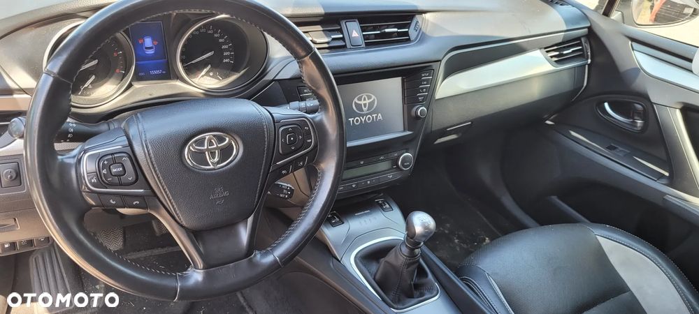 Toyota Avensis 2.0 D-4D Prestige - 5