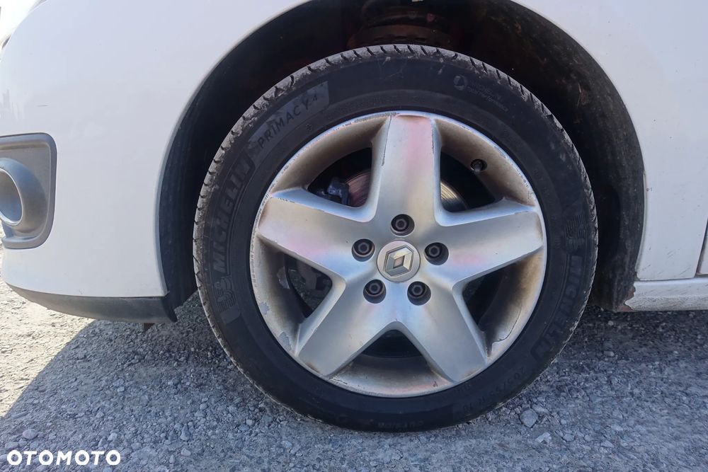 Renault Megane ENERGY dCi 110 EXPERIENCE - 9