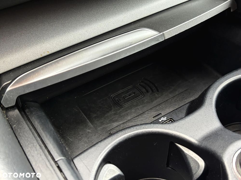 BMW Seria 5 520d - 34