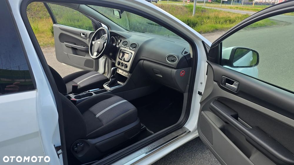 Ford Focus 1.6 16V Viva II - 23