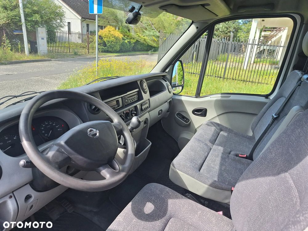 Nissan Interstar - 8