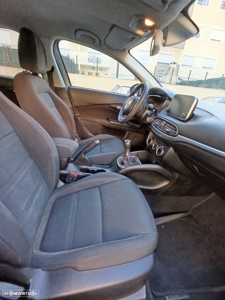 Fiat Tipo 1.3 M-Jet Lounge Tech - 18