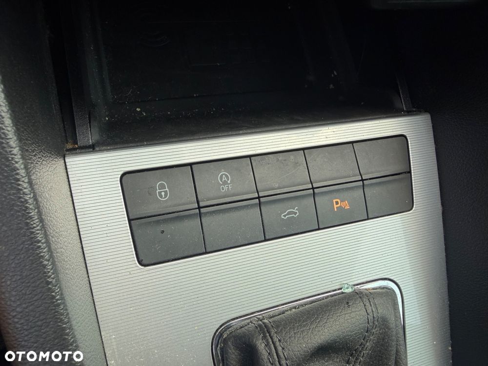 Skoda Octavia 2.0 TDI DSG Style - 9