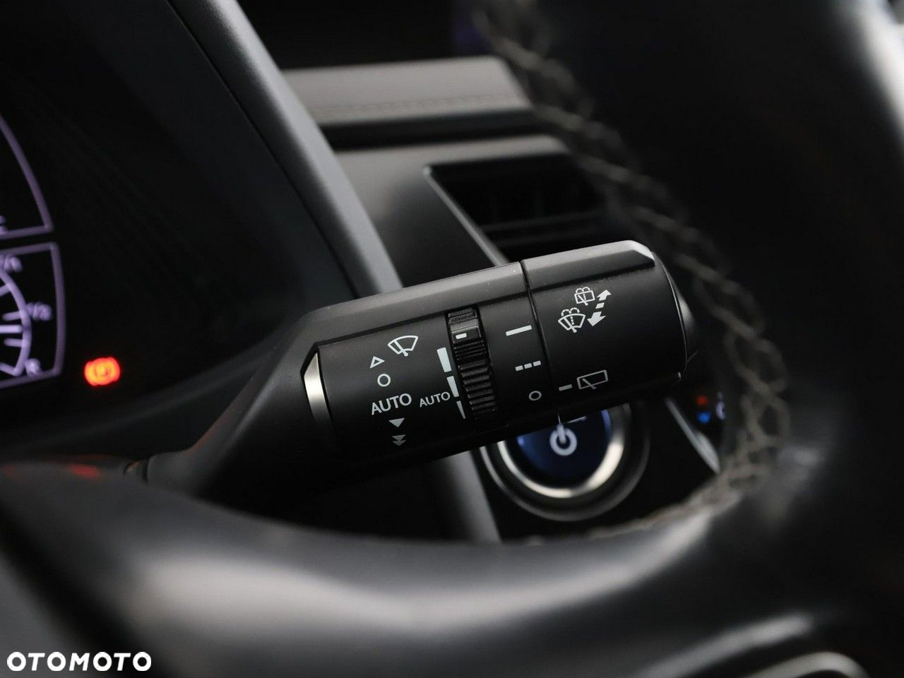Lexus UX 200 GPF Business 2WD - 32