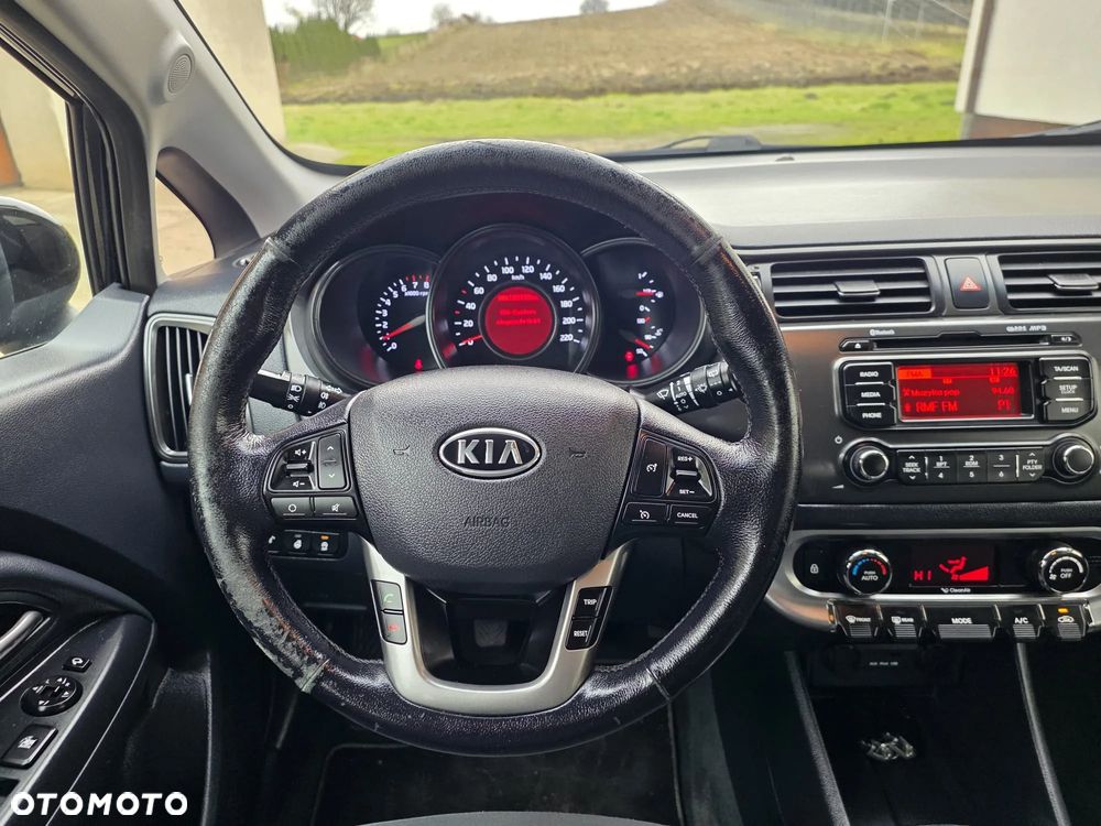 Kia Rio 1.4 Dream Team Edition - 15