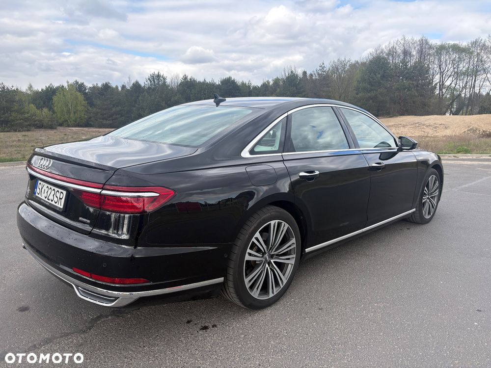 Audi A8 - 5