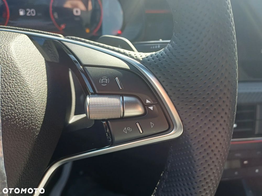 Skoda Kamiq 1.0 TSI Monte Carlo DSG - 13