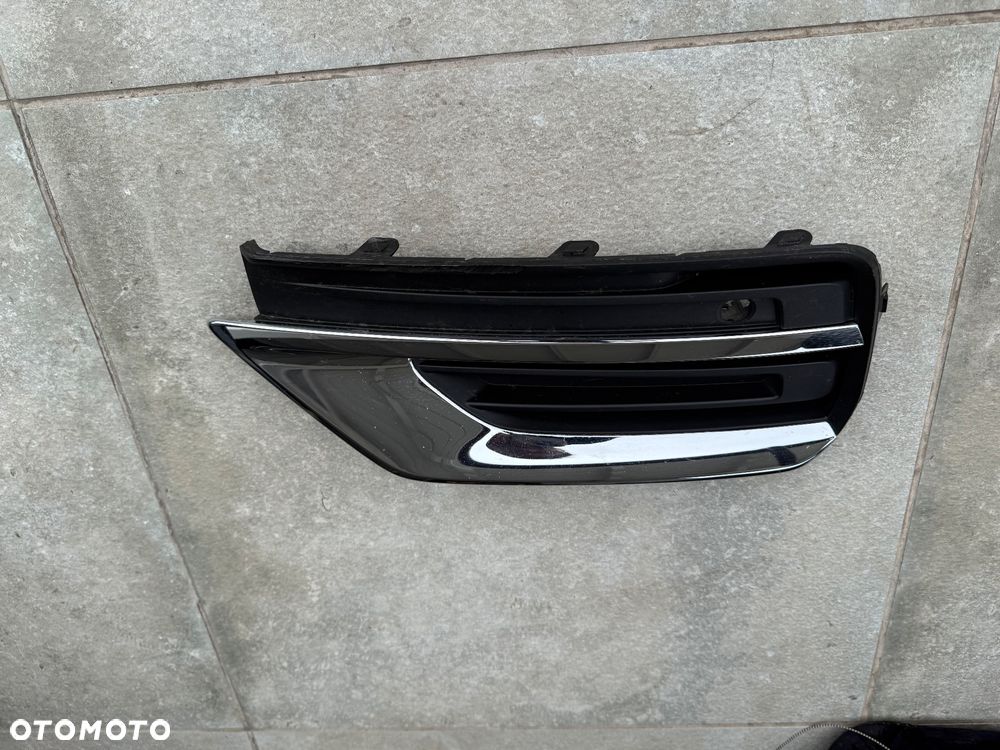 Kratka zderzaka lewa prawa chrom Volvo XC90 II  2015^ 32345469 - 2