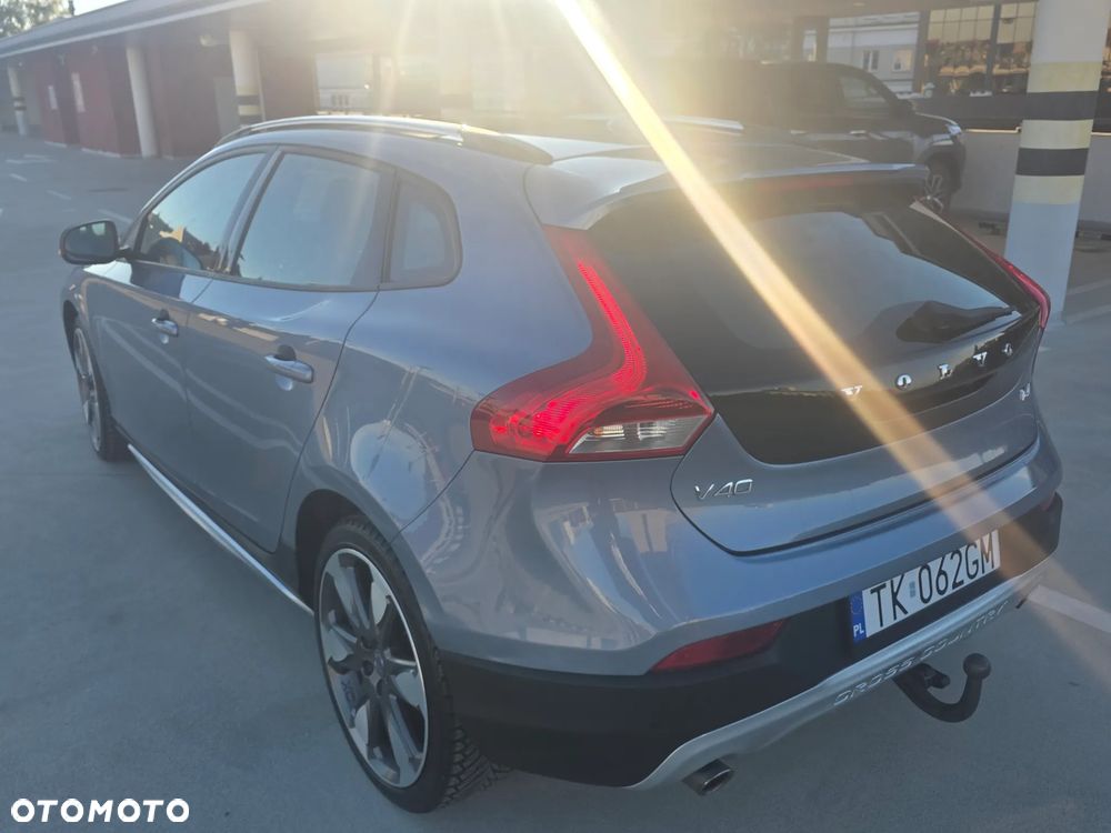 Volvo V40 2017 photo 3