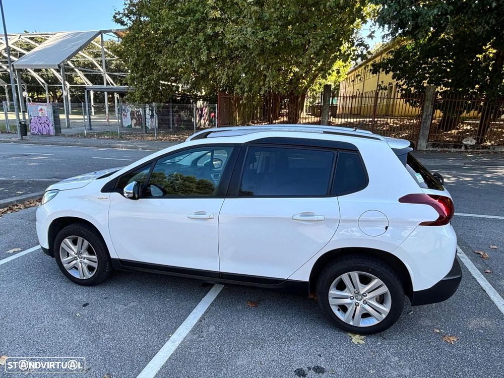 Peugeot 2008 1.2 VTi Allure - 21