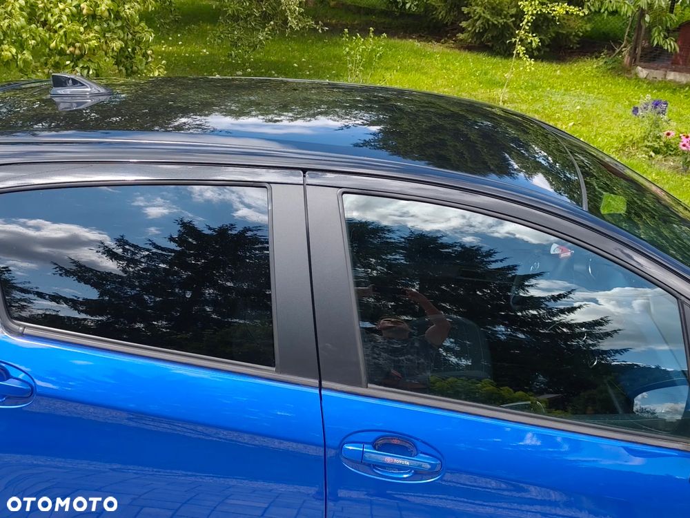 Toyota Yaris Hybrid 100 Premium EU6 - 20