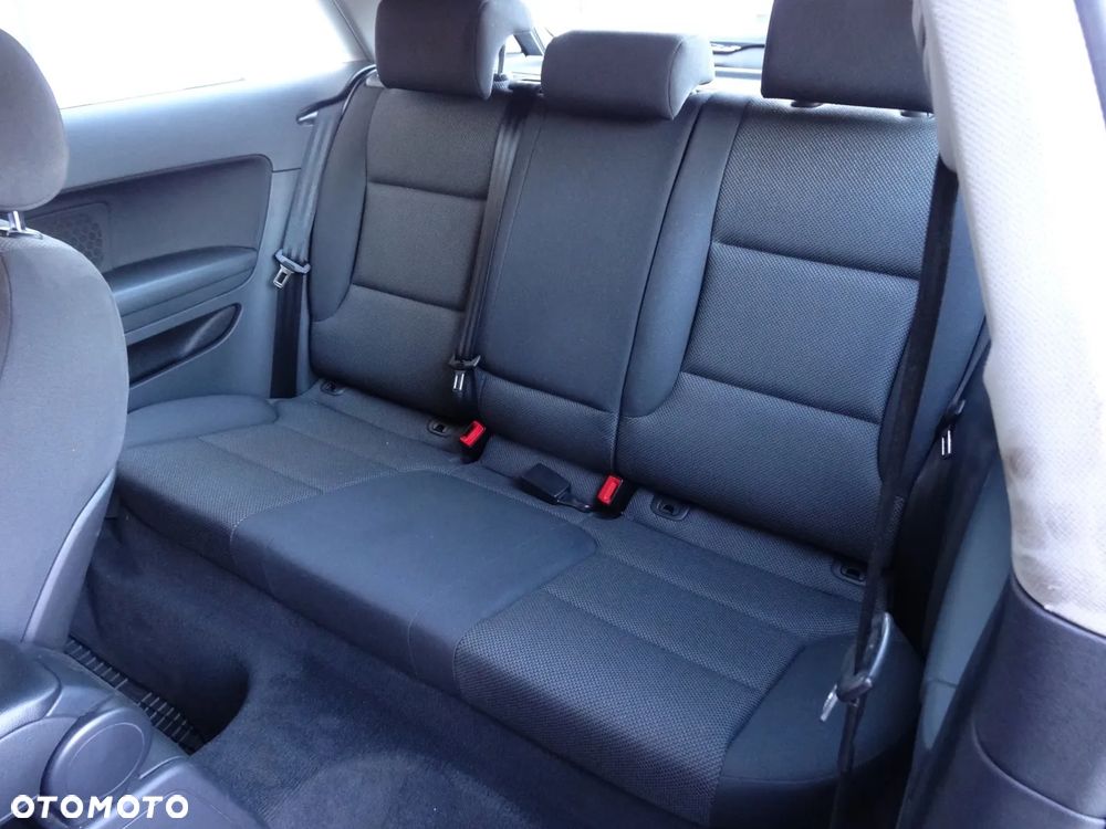 Audi A3 3-drzwiowe 1.6 Ambiente - 21