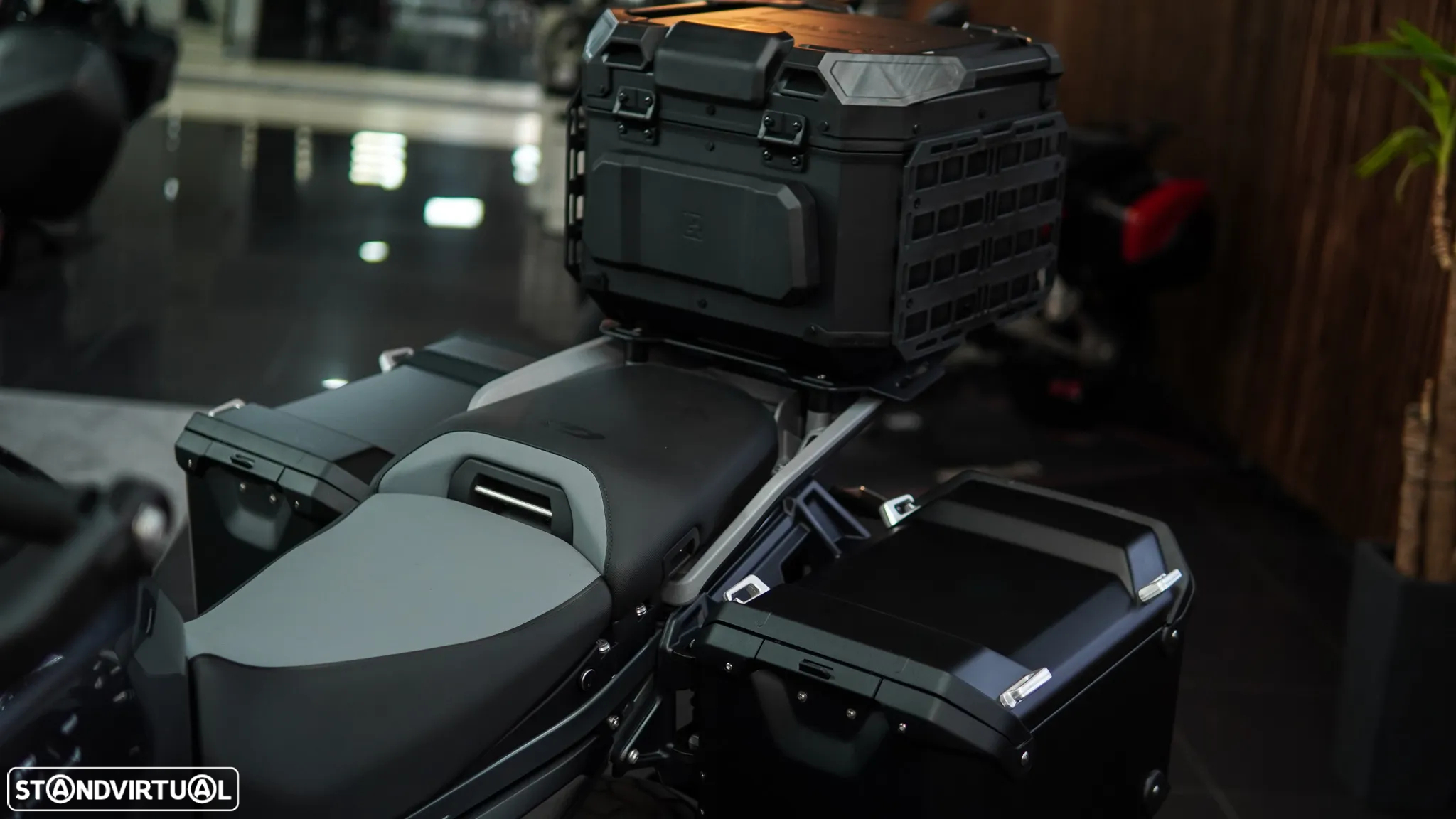 BMW R 1300 GS Adventure TRIPLE BLACK C/ AKRAPOVIC - 31