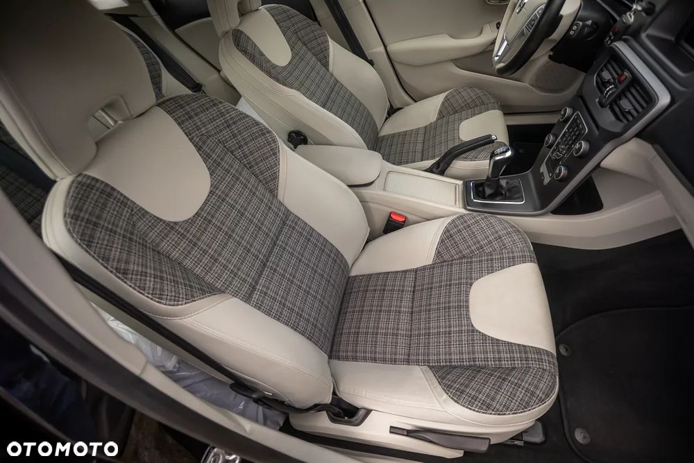 Volvo V40 T2 - 20