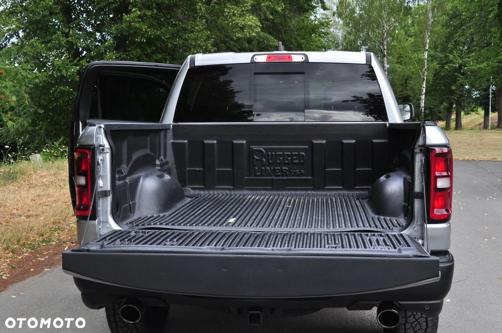 RAM 1500 Rebel Premium - 24