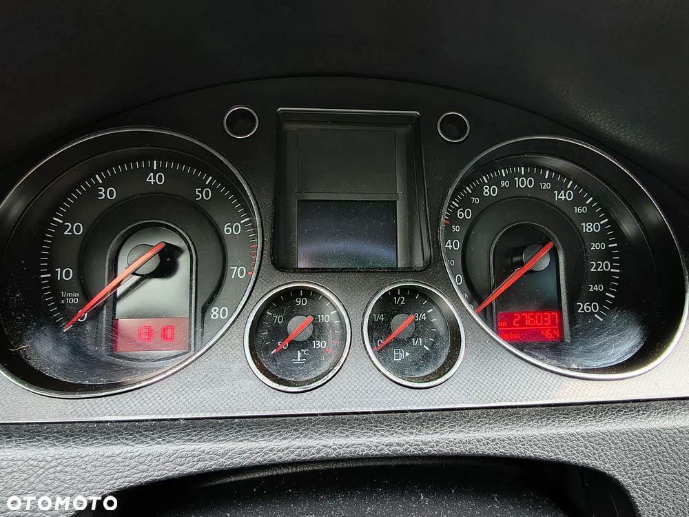 Volkswagen Passat - 22