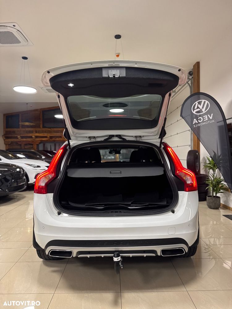 Volvo V60 D3 Geartronic Kinetic - 39