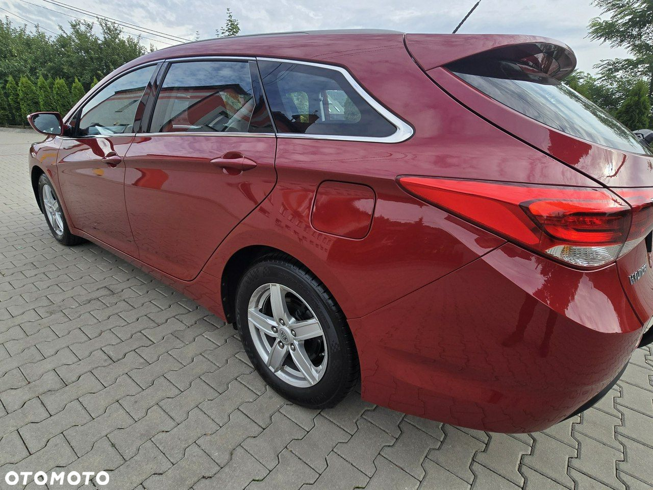 Hyundai i40 Kombi blue 1.6 Trend - 14