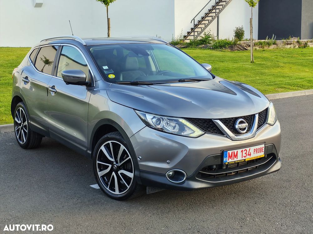 Nissan Qashqai 1.6 DCI Start/Stop X-TRONIC Tekna - 2