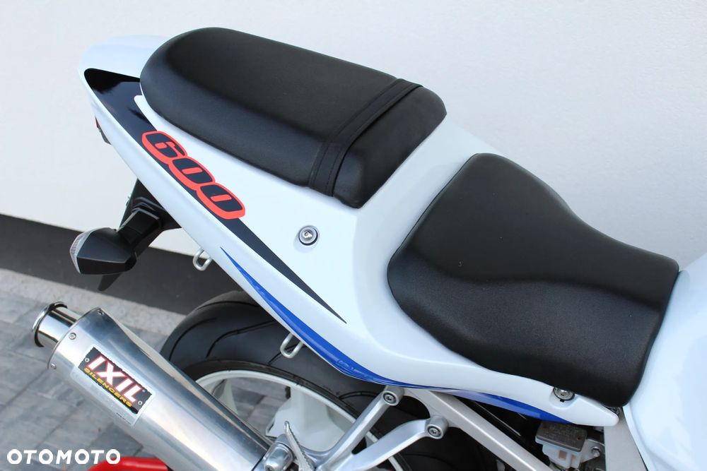 Suzuki GSX-R - 18