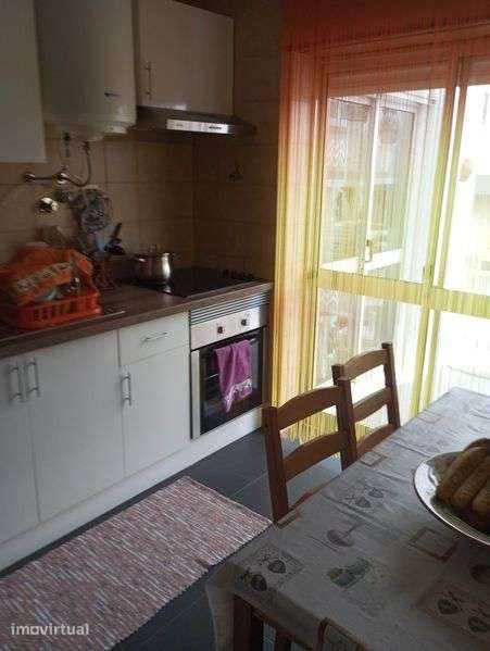 Apartamento T1 de Setembro a Junho - Grande imagem: 4/5