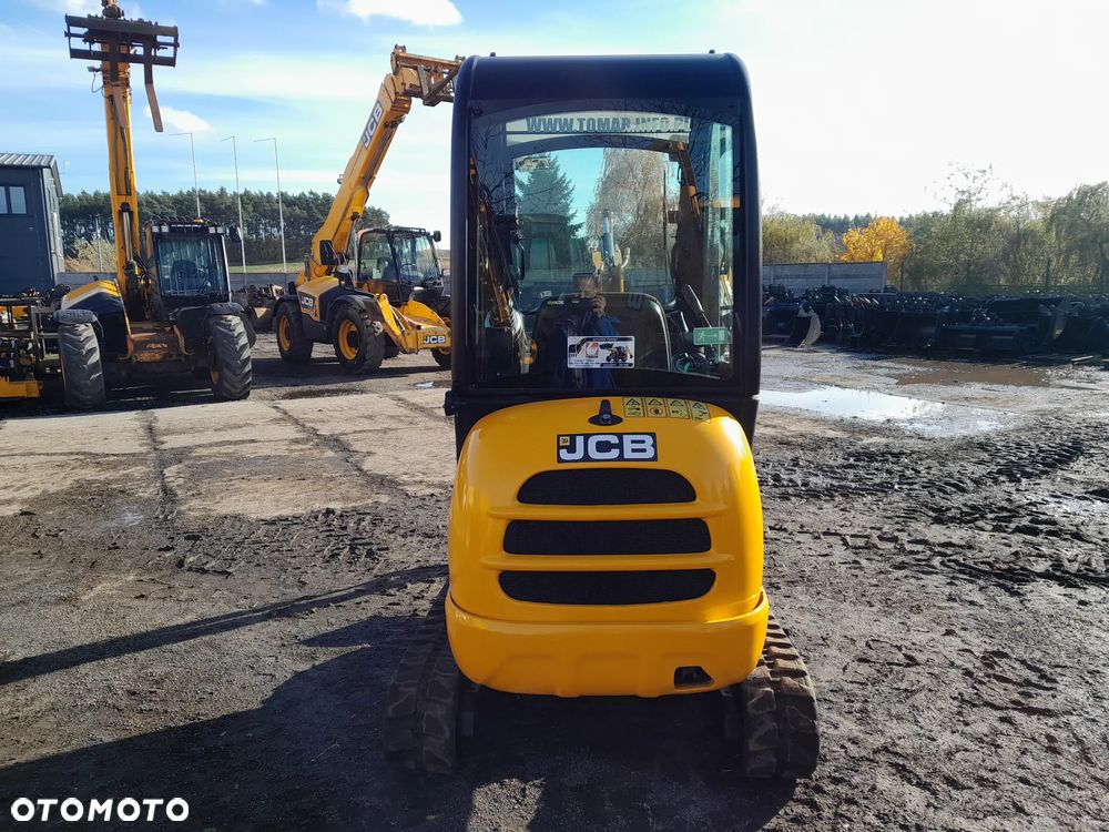 JCB 8018 - 7