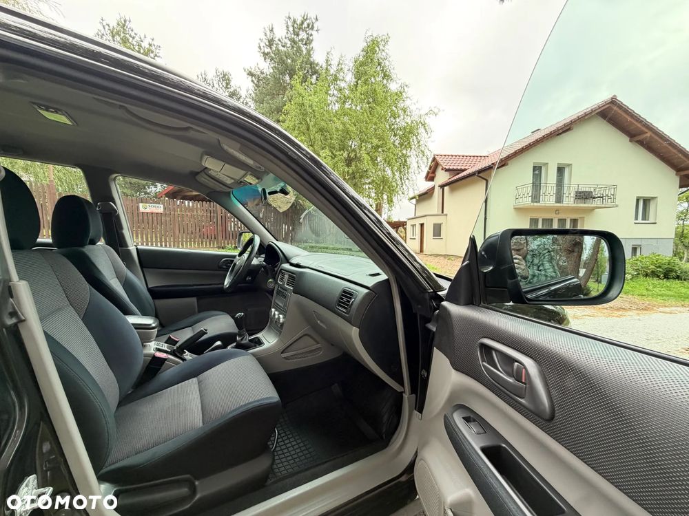 Subaru Forester 2.0 XL - 24