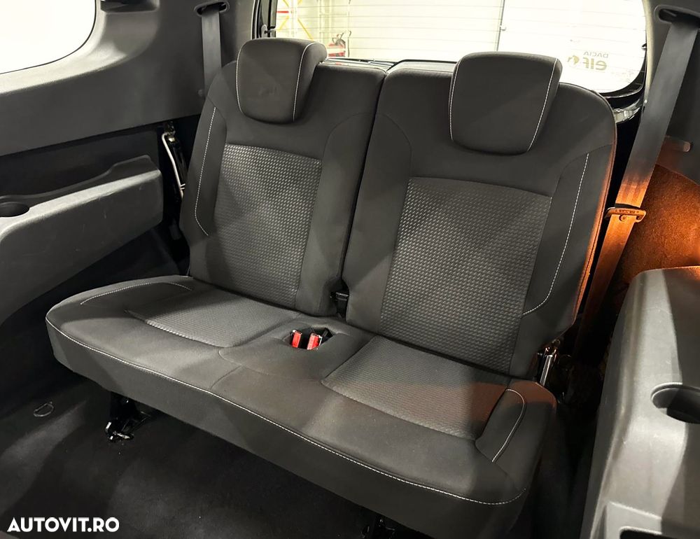 Dacia Lodgy dCi 90 Essential - 7