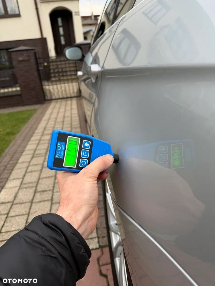 BMW Seria 3 318d DPF Edition Exclusive - 32