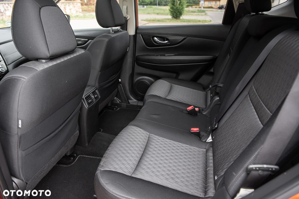Nissan X-Trail 2.0 dCi ALL-MODE 4x4i Tekna - 24